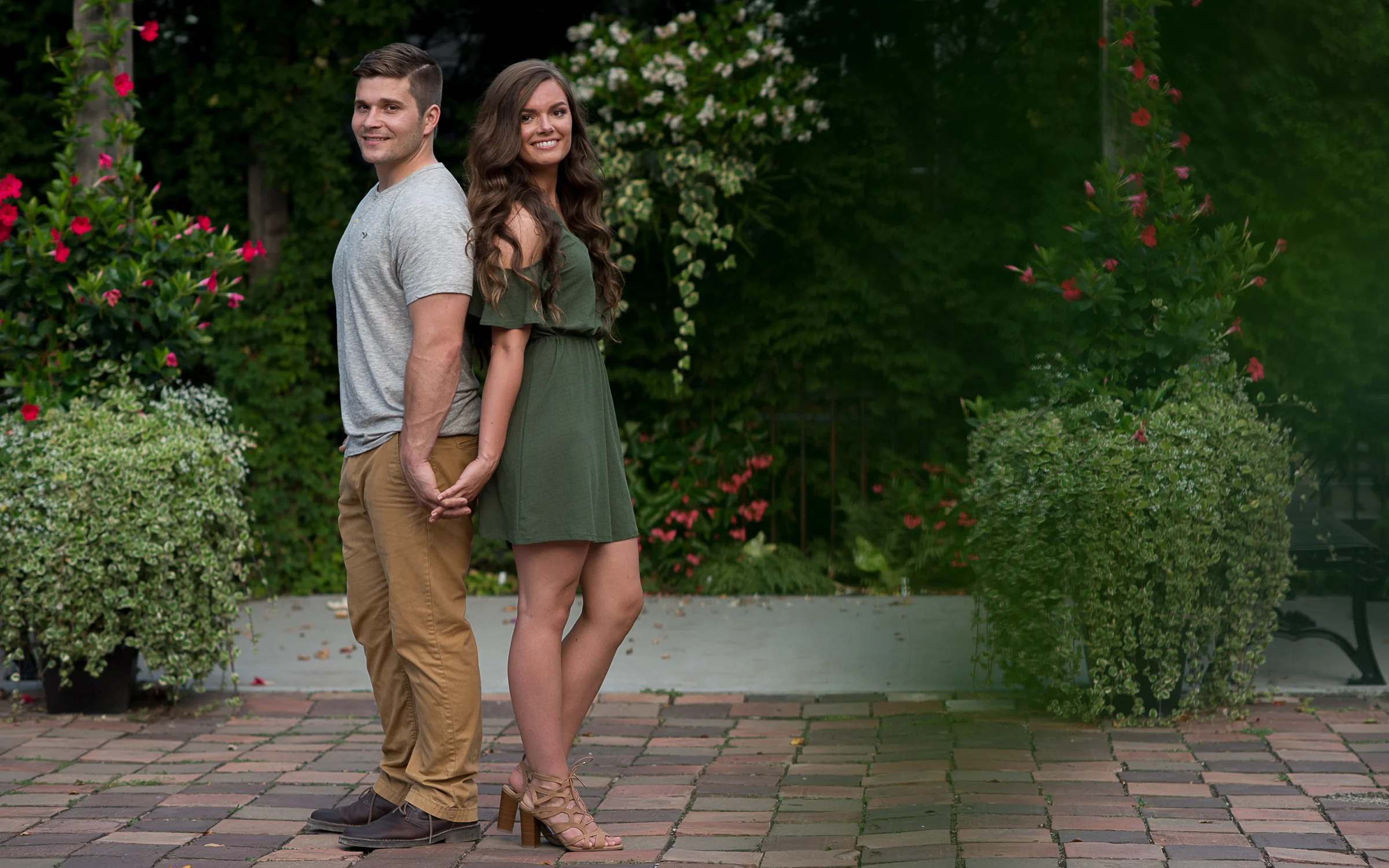 Columbus Wedding Photography_B+P_Engagement Previews_16.jpg