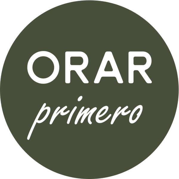 Pray First Sticker Spanish.png