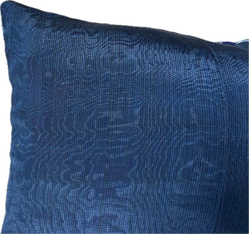 Blue Quatrefoil_14x21_h.jpeg