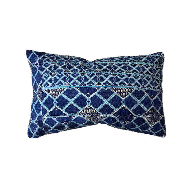 Blue+Quatrefoil_14x21_aa.png