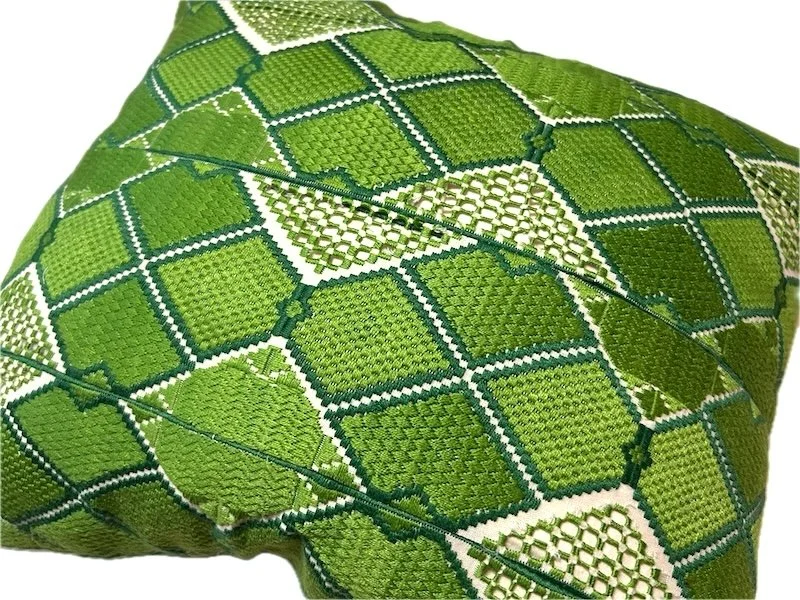 Green Quatrefoil_14x16_d.jpeg