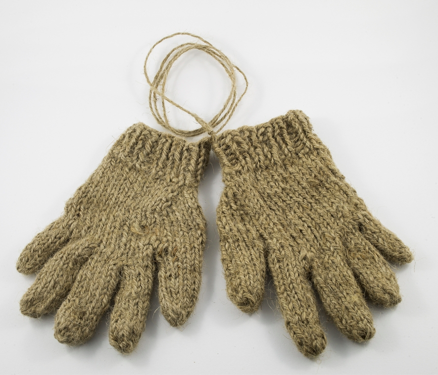 Hessian Glove for a Ten Year Old Boy