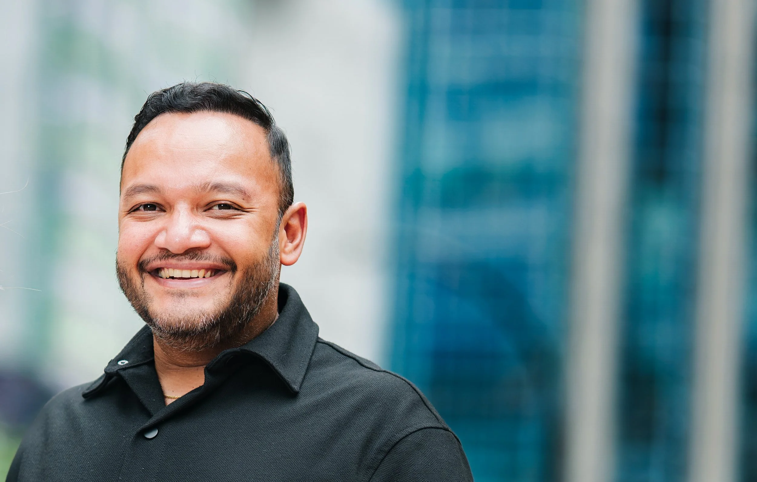 DarraN headshot long.jpg