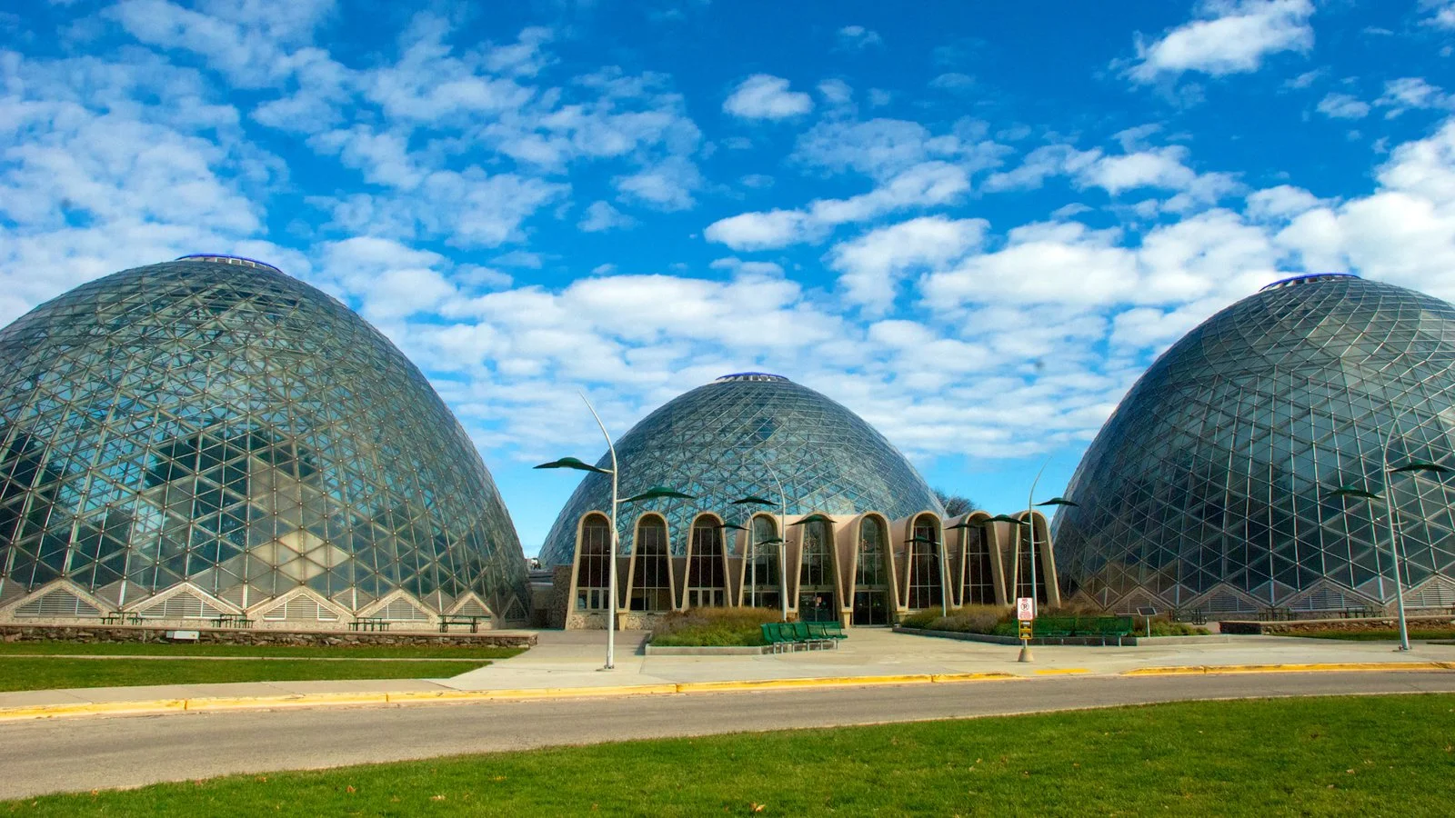31440-Mitchell-Park-Horticultural-Conservatory.jpg
