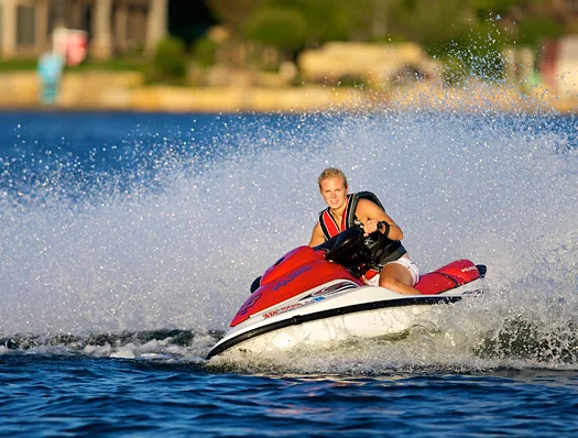1109-darwitz-jetski1.jpg