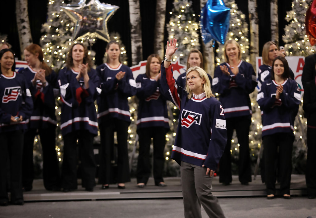 Natalie+Darwitz+USA+Hockey+Announces+2010+UHlL5vx6cxkx.jpg