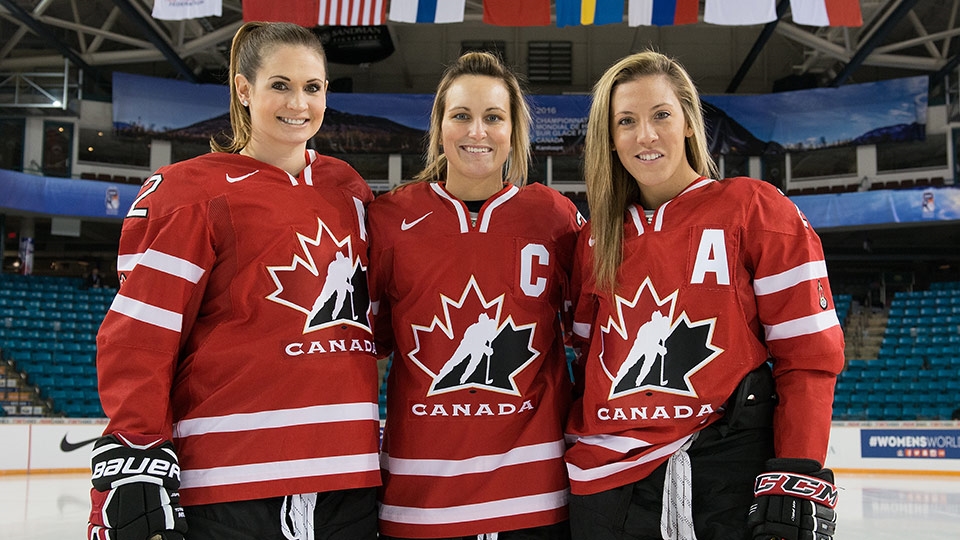 2016_wwc_captains_mikkelson_poulin_agosta.jpg