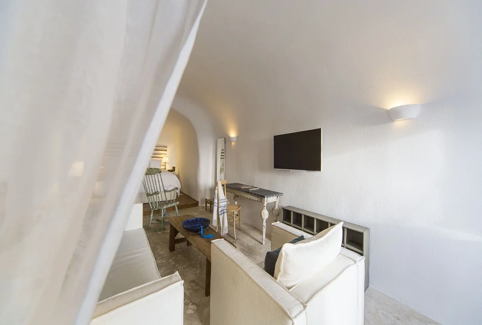 Classic-Suite-Interior1.jpg