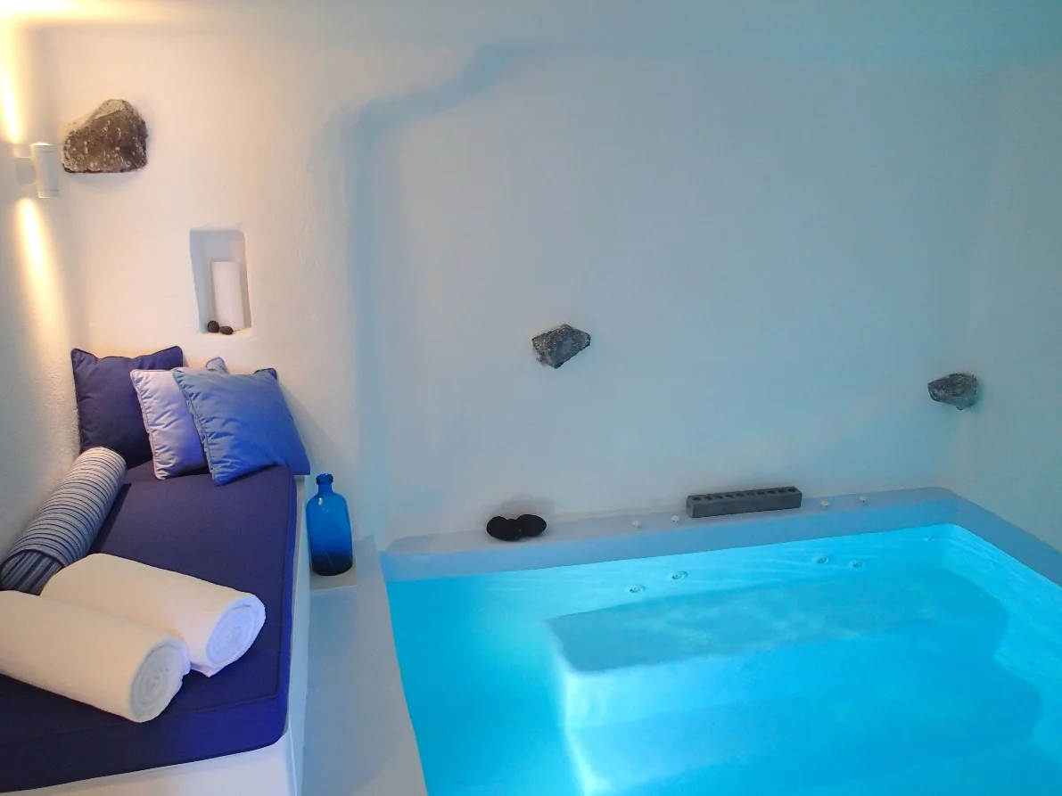 6_Grotto-Pool.jpg