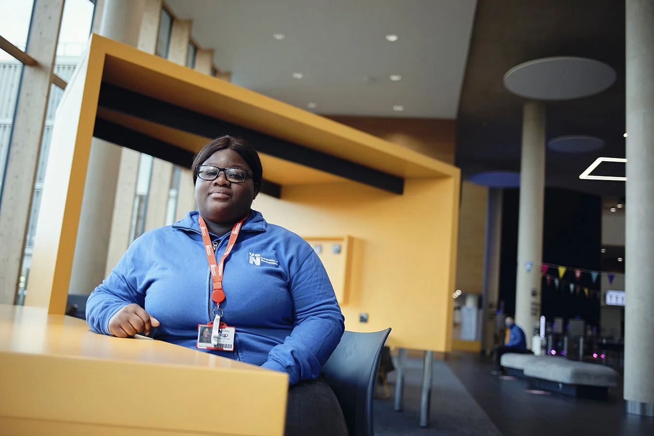  Paul Michael Hughes www.paulmichaelhughes.com T 07790819111 E pmh@paulmichaelhughes.com 