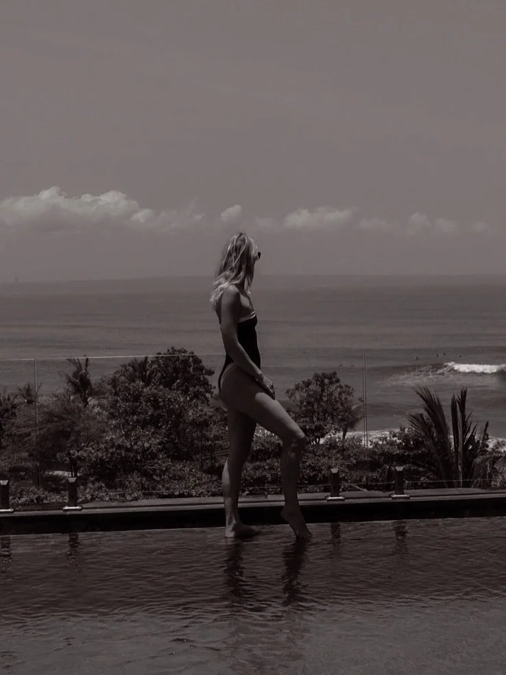 Really into these 🖤🤍 black and white pictures and that special mood ✨ they are showcasing! So I had to post them all. 🤗