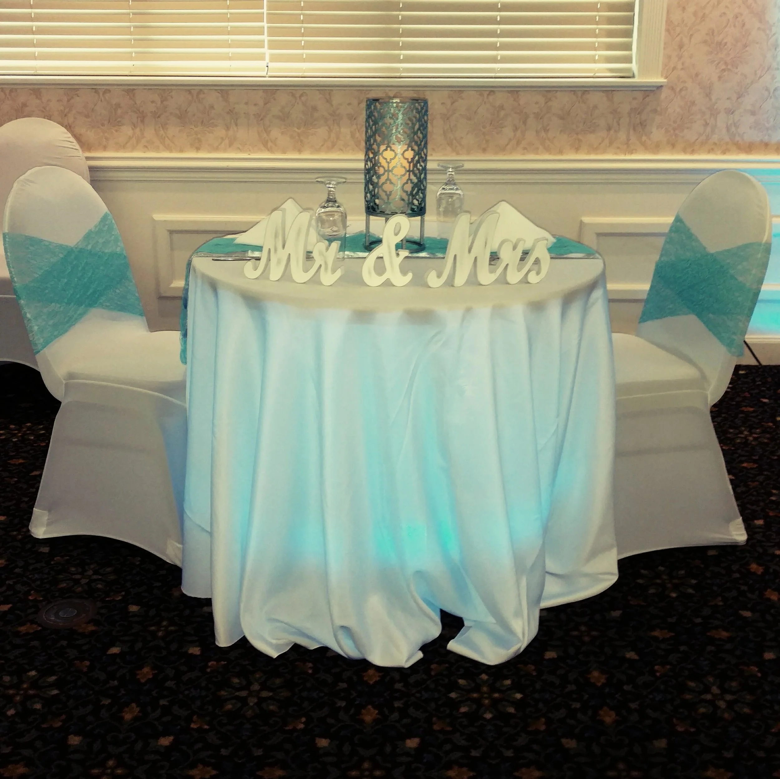 Sweetheart Table 