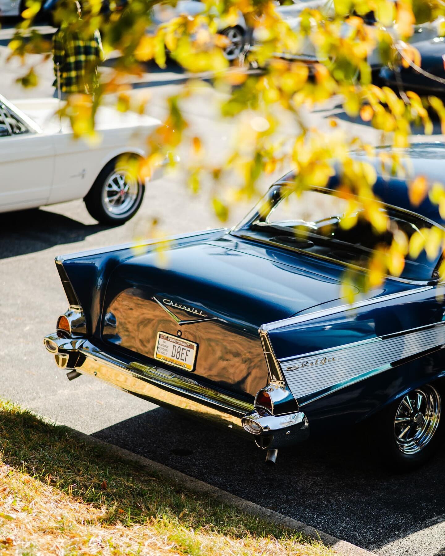 The old, the new, and some fall colors 🍂🚗🏎️ thanks for hosting, @mainline_carsandcoffee 

#carspotting #carsandcoffee #carsandtrees #carsdaily #carspotter #carsinstagram #cargasm #carsofig #carseat #carshow #carscene #cars247 #autophoto