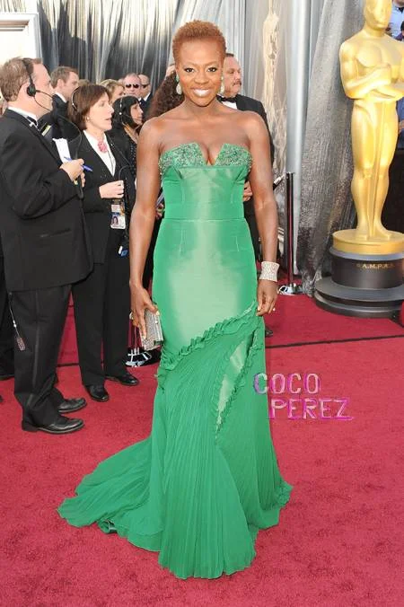 oscars-2012-viola-davis-vera-wang__oPt