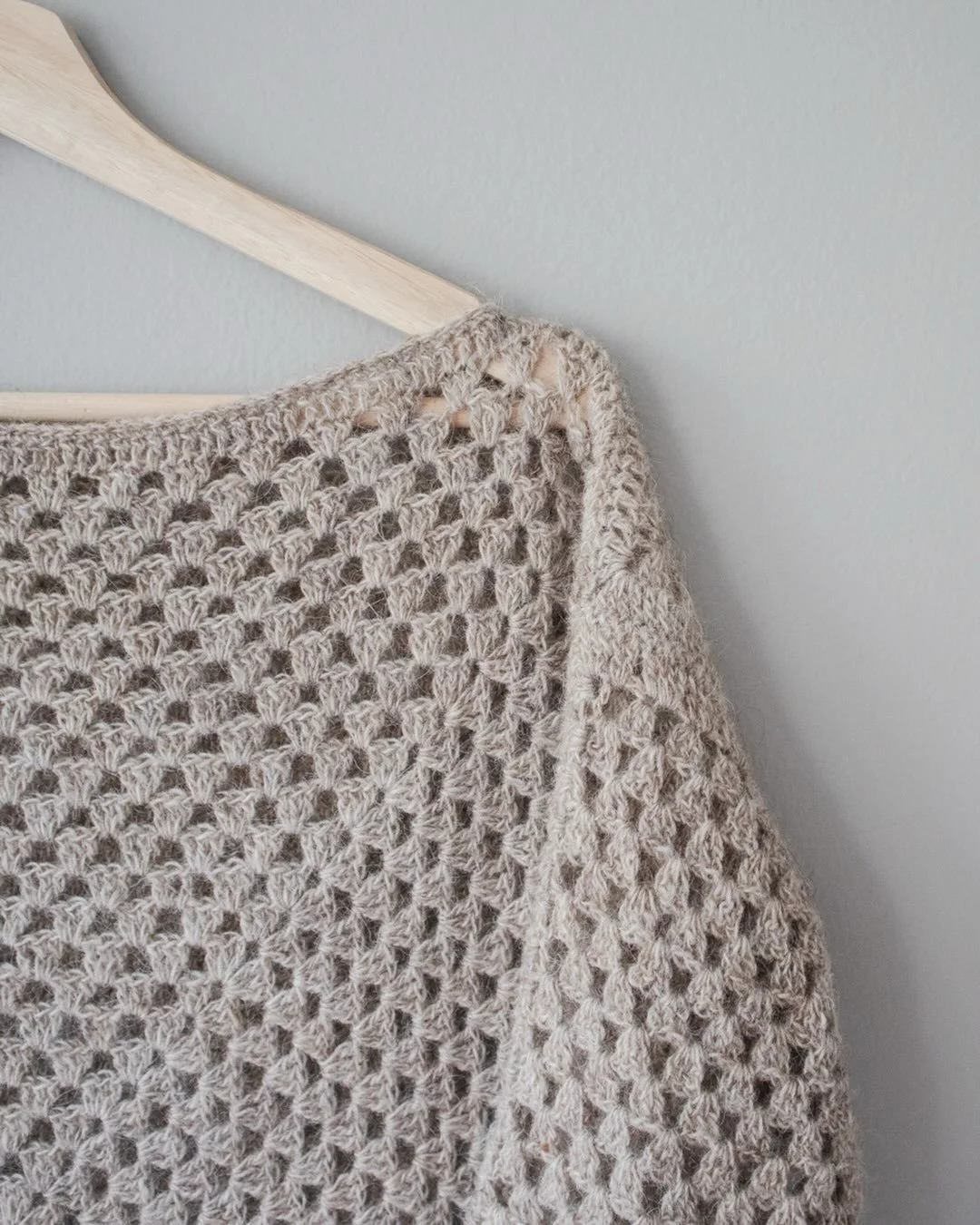 Details 🧶 FYI if you buy 2 of my patterns on Ravelry, you&rsquo;ll get 10% off at checkout. If you buy 3, it&rsquo;s 15% off. Always, no code needed. Link in bio 😉