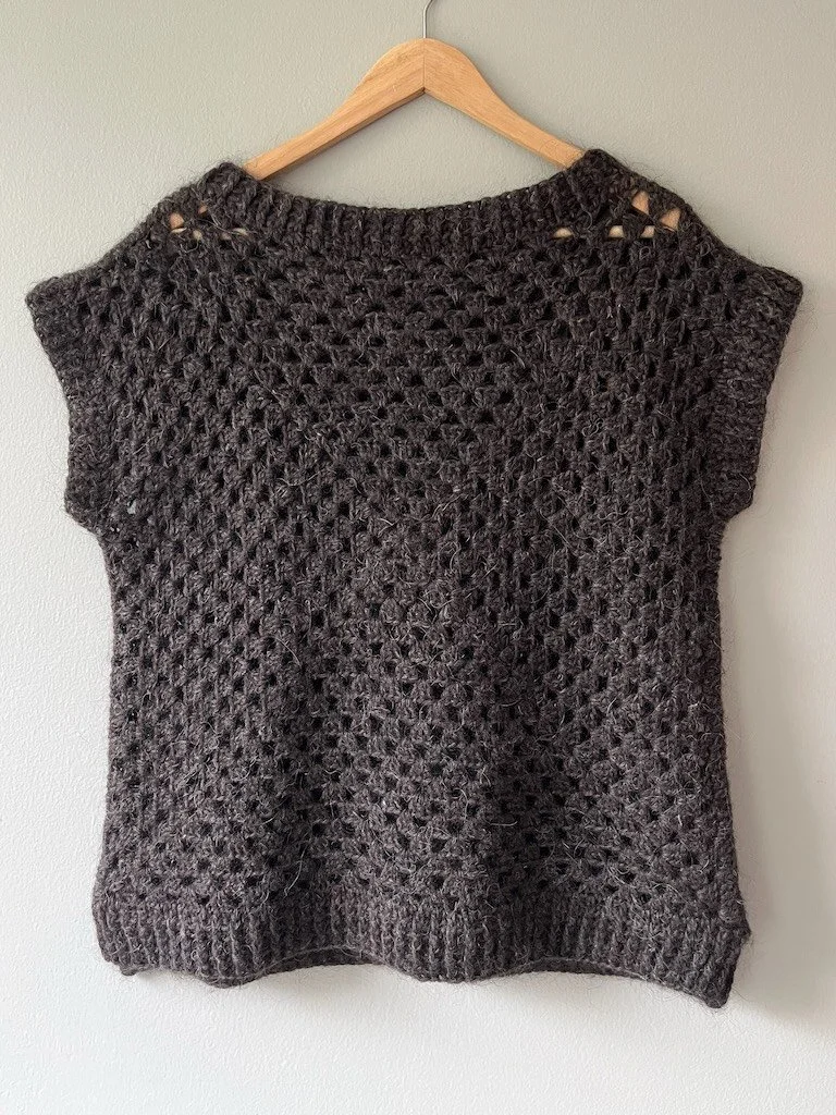 CALL FOR TESTERS! 🧶

I&rsquo;m opening the test call for my newest crochet pattern, the Langamma Slipover &amp; Sweater. This is a #SizeInclusiveCrochet pattern in 9 sizes and two variations, worked up in worsted weight yarn (I used #IstexPl&ouml;tu