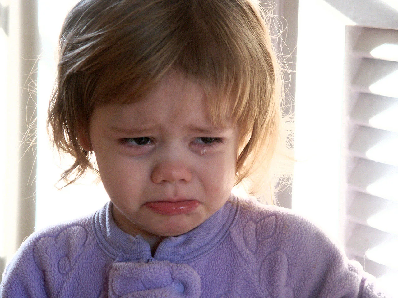 1280px-Crying-girl.jpg