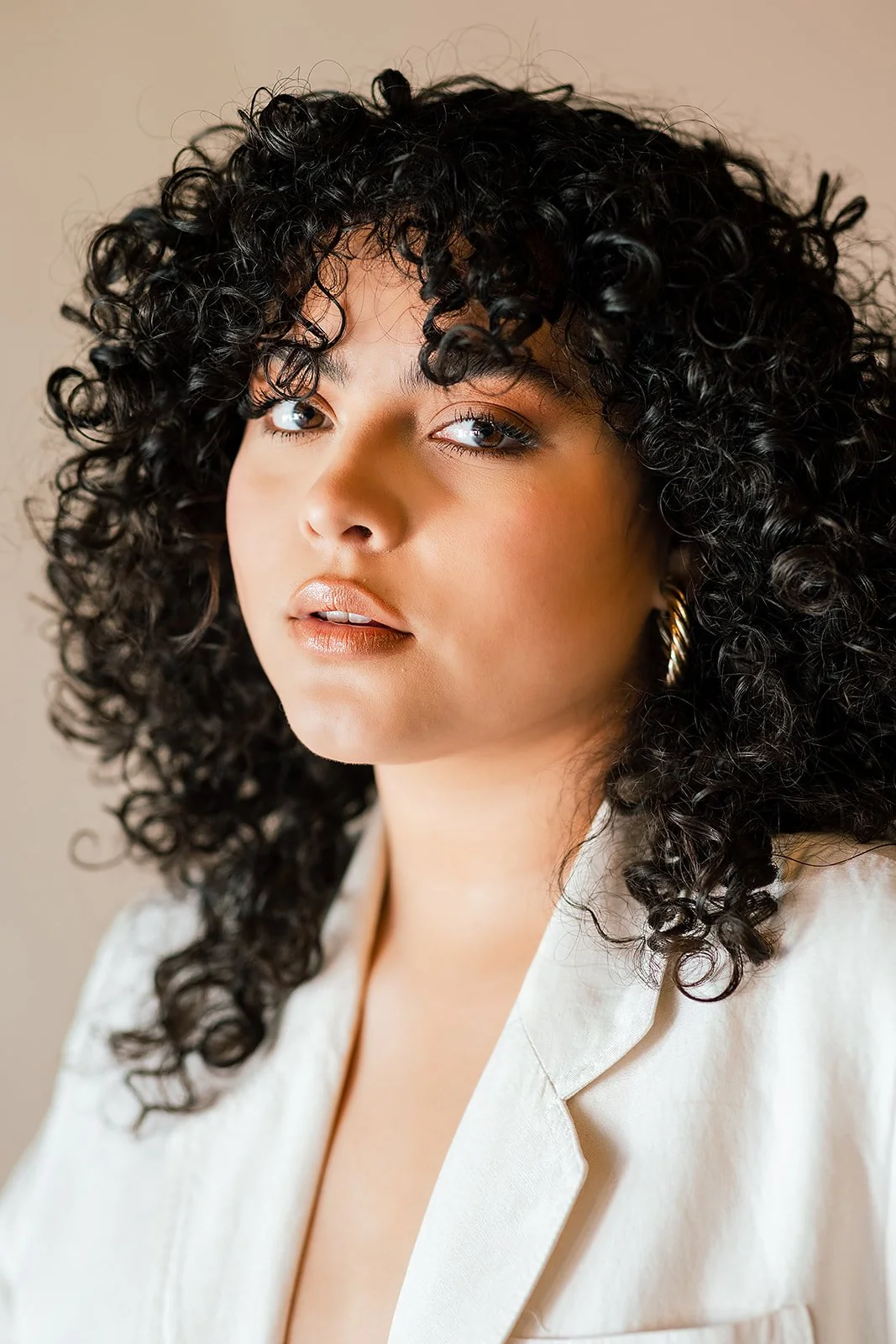 MONSE_GRAD_PORTRAIT_-3527_websize (1).jpg