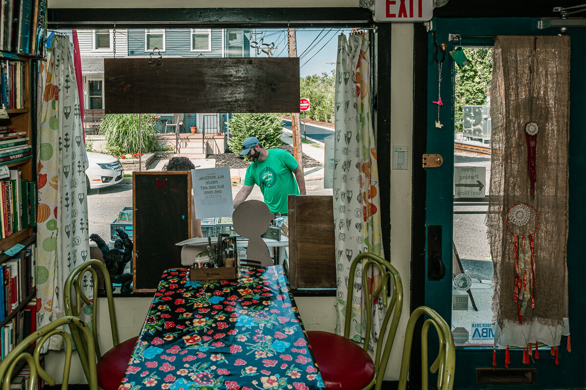 Abandoned_Luncheonette_190720_9292.jpg