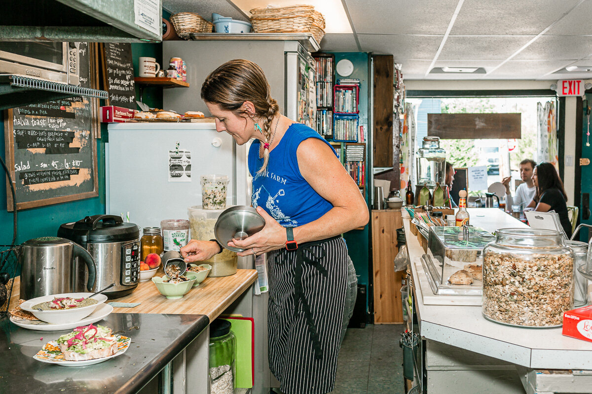 Abandoned_Luncheonette_190720_9339.jpg