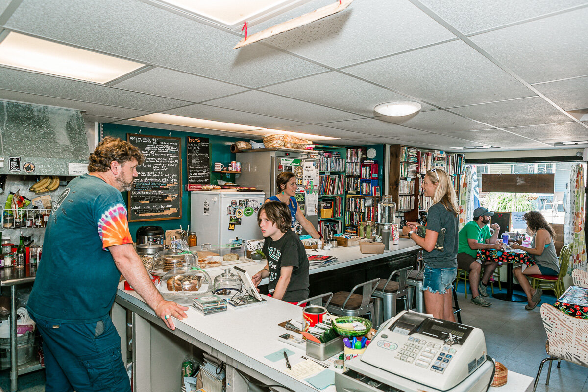 Abandoned_Luncheonette_190720_9273.jpg