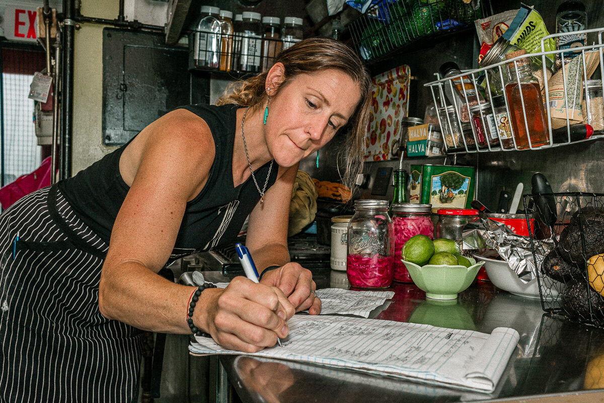 Abandoned_Luncheonette_190727_9524.jpg