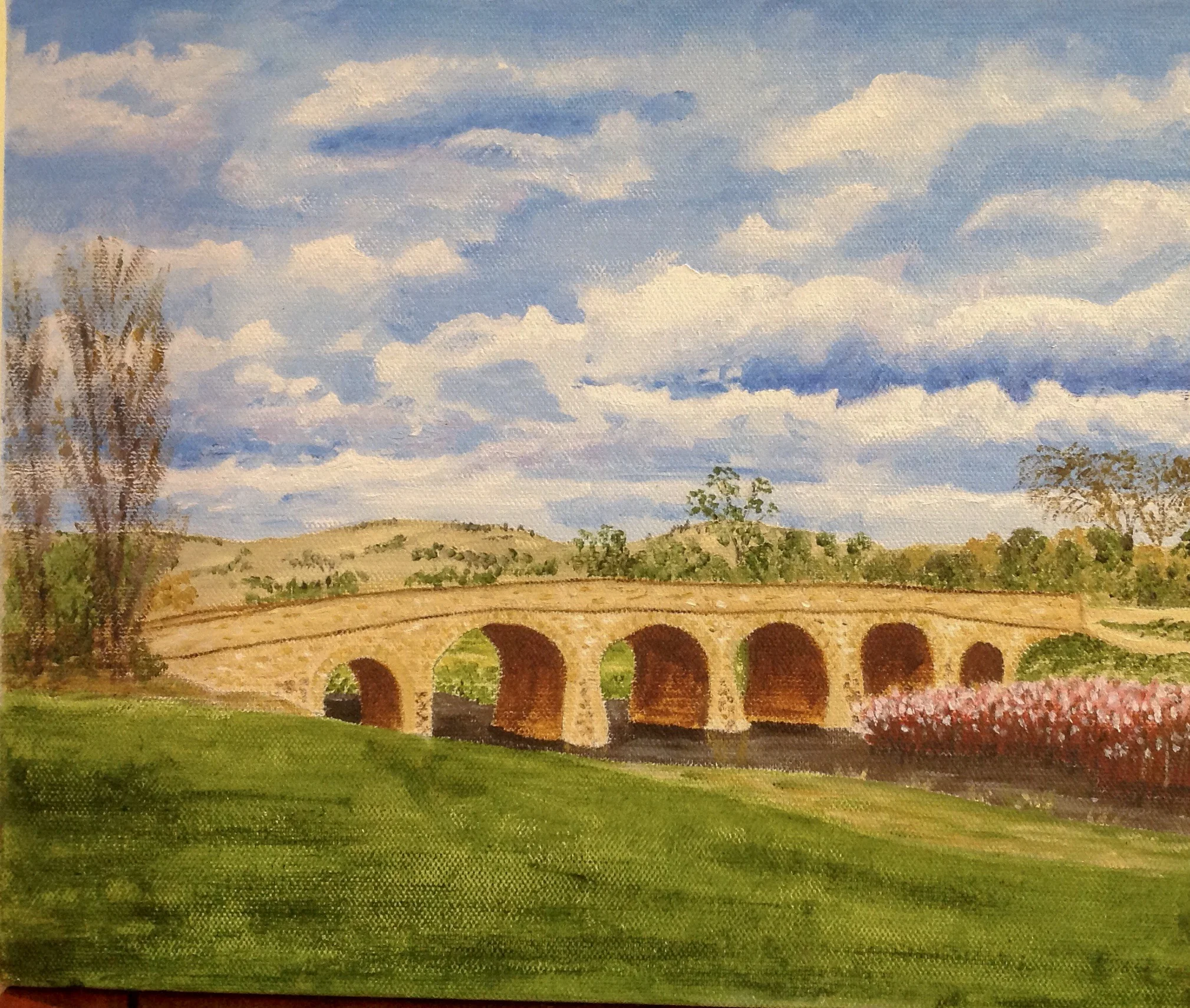 STUDIO ADULTS   Studio Adults is open to complete beginners to established artists. If you have never touched a paintbrush before (or since school days) this class is for you! Individual explorations in drawing, painting and ceramics are welcomed in Studio Adult classes. Our classes are relaxed, fun and will leave you with a smile on your face!   2 hr session .