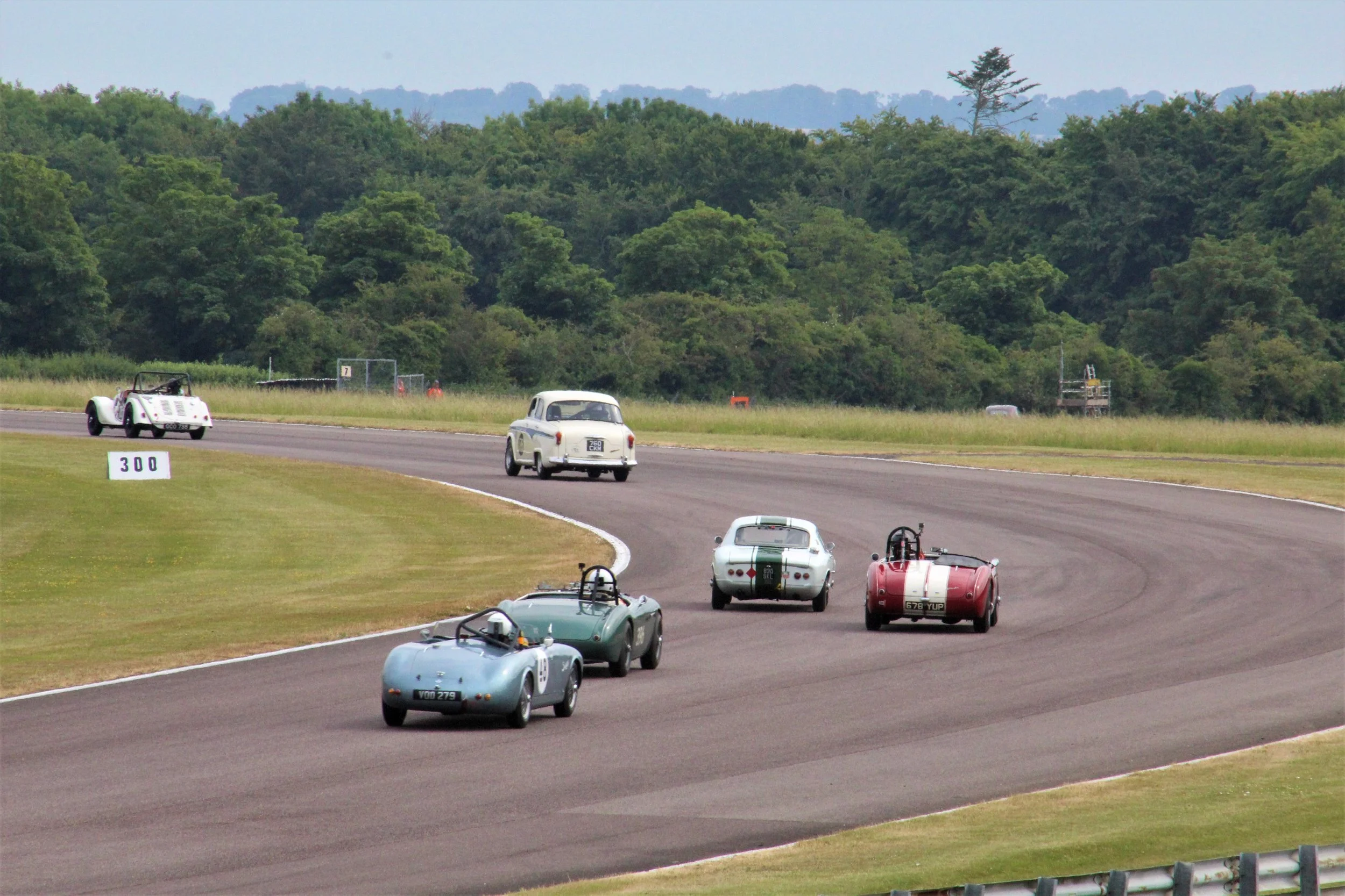 Thruxton Historics (2023) — FISCAR - Keeping the Spirit of 1950s Sports ...