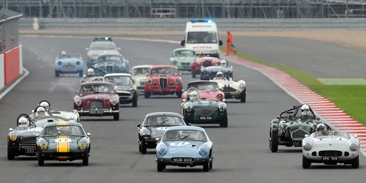The 'Getaway' - HWM Jaguar power gets on terms with the Elites! Photo - Steve Jones 
