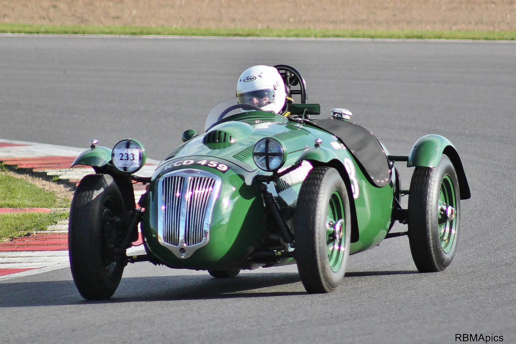 Martin Hunt's fine giant killing act in the Frazer Nash came to an end with a broken throttle Photo - Bob Bull (RBMA pics)