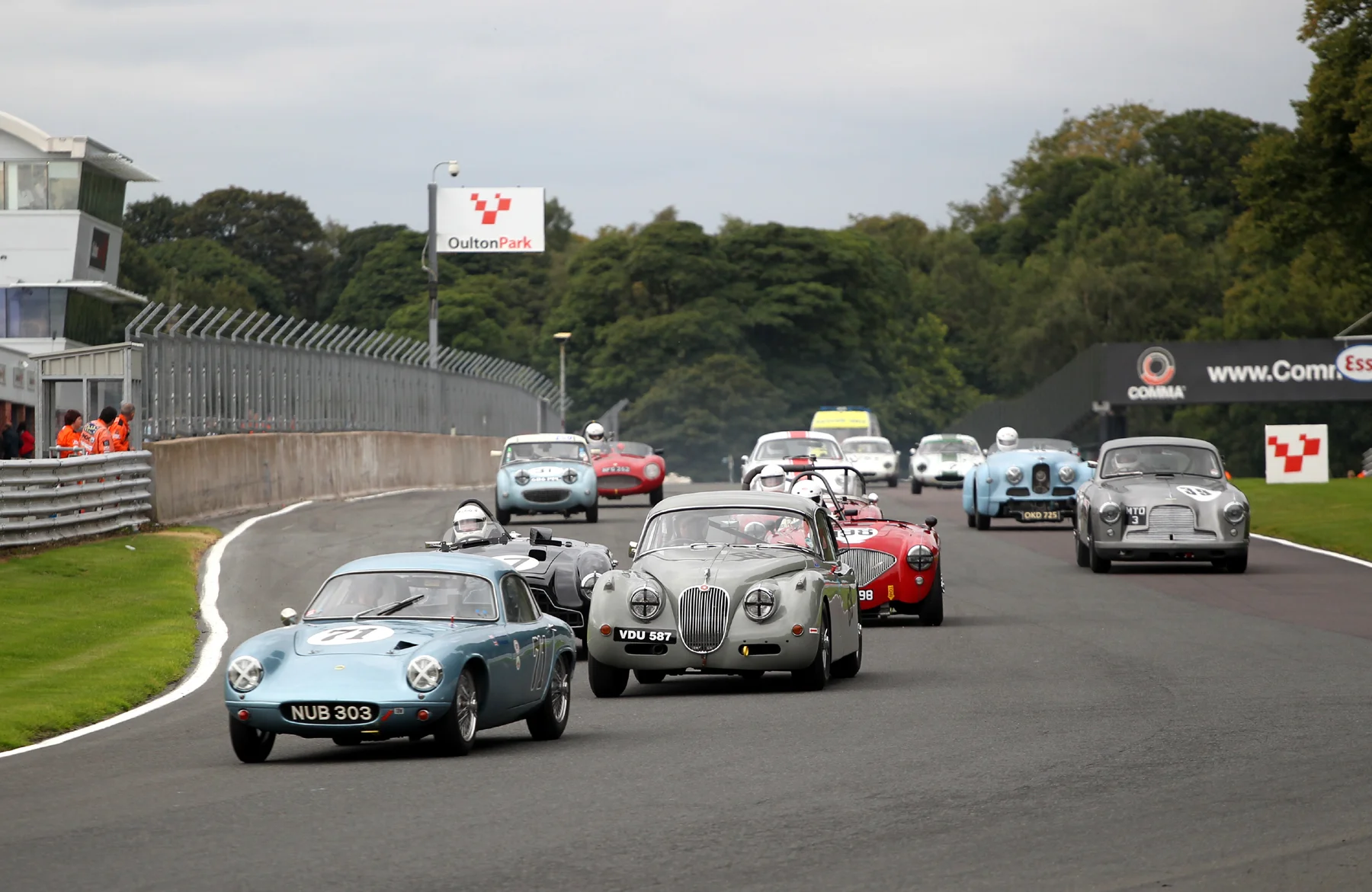 Brian Arculus leads with fast starting Paul De Havilland and Martin Melling tucked in behind. In stark contrast front row man Robin Ellis has dropped to the back! Photo - Mick Walker