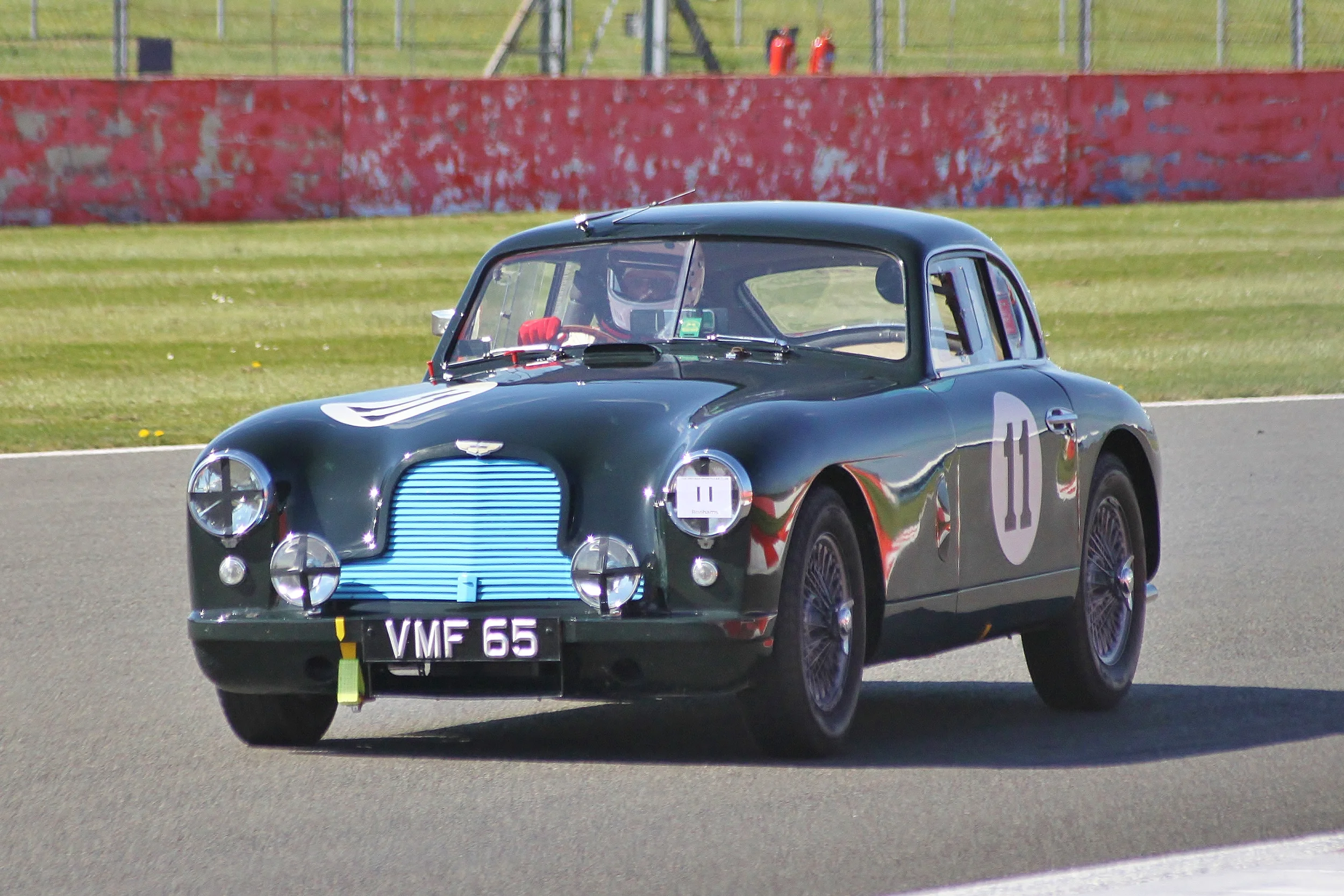 Tony Green in the wonderful ex works DB2, VMF 65 owned by Justin Kennedy Photo - Bob Bull, Tripos Media 