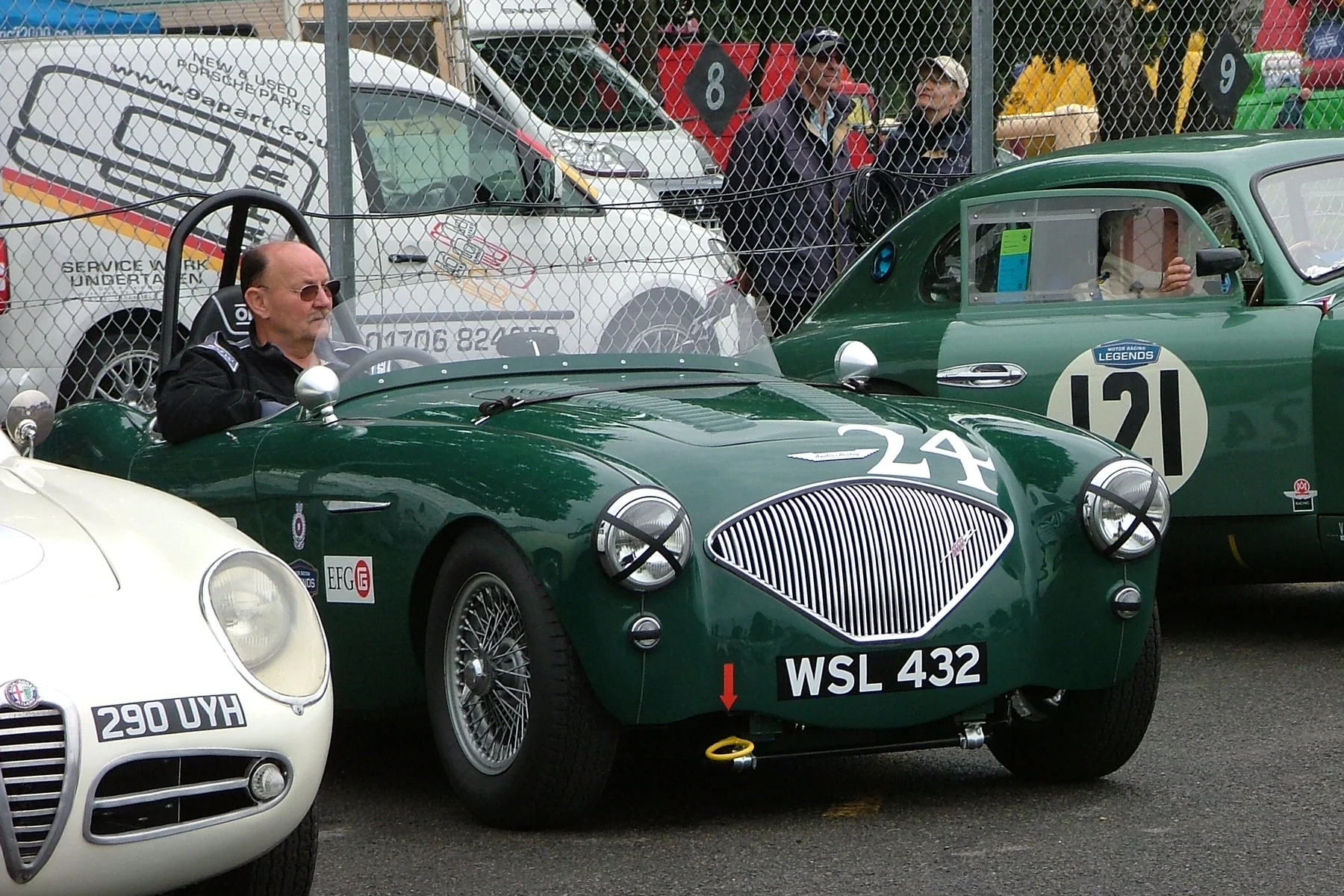 Jim 'Cool' Campbell in serious contermplation whilst a decidedly cheerier looking Glynn Allen grins from the cockpit of his DB2 Photo - John Turner