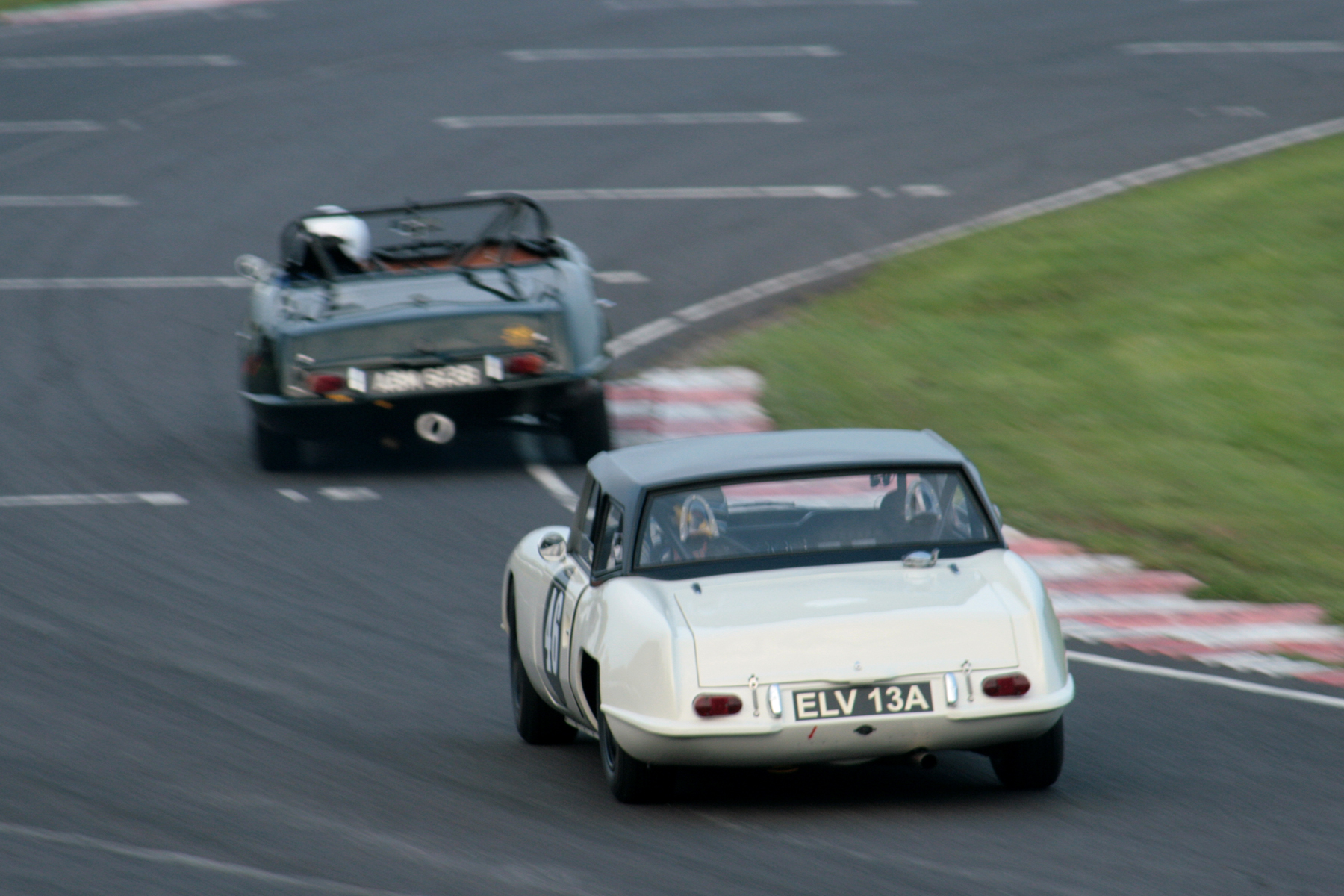 Jonathan Loader chases Sean Kukula, both in Elva Courier Mk4Ts. Anyone got a decent pic of Sean's car? Photo - John Turner