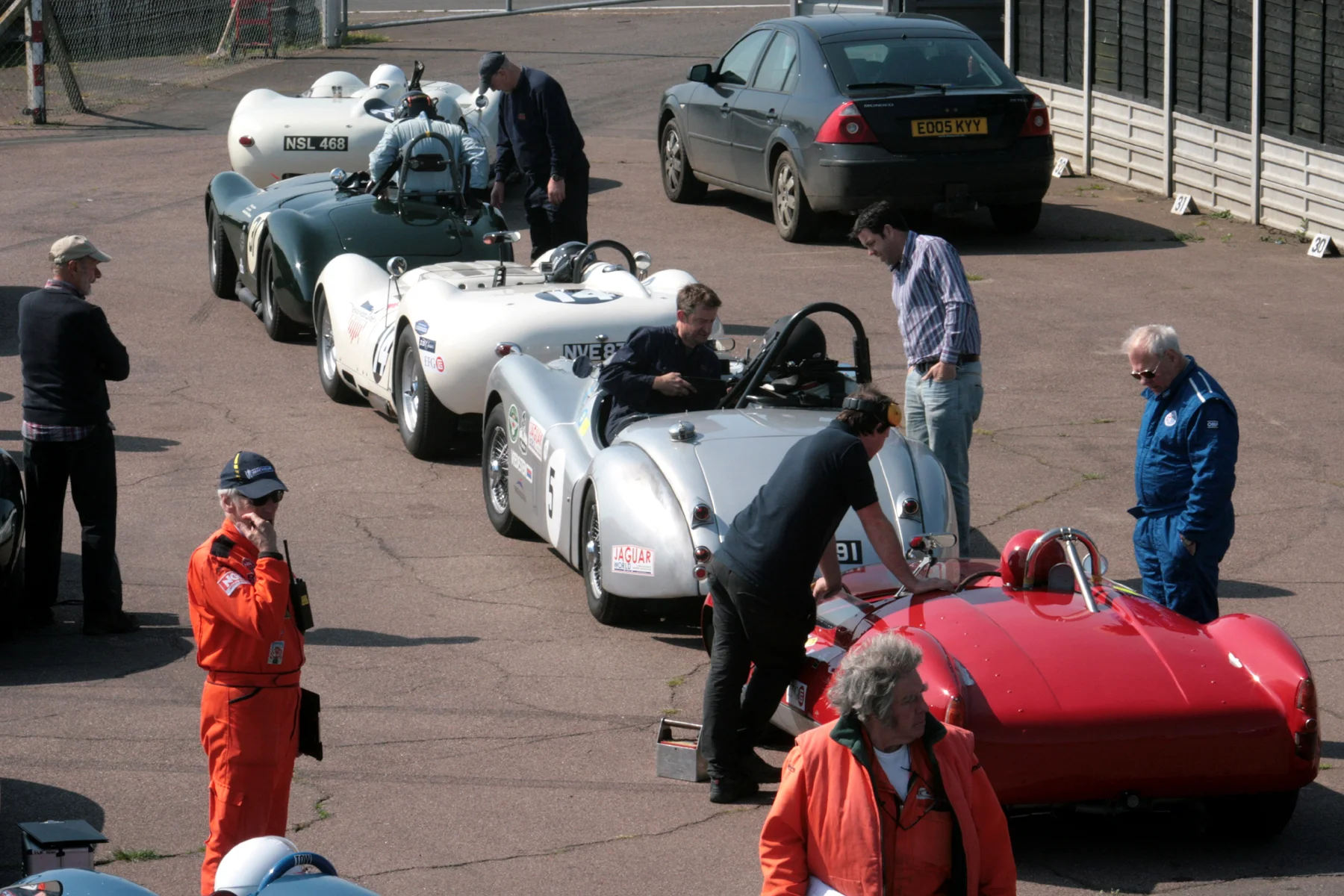 Ready for practice and qualifying Photo - John Turner