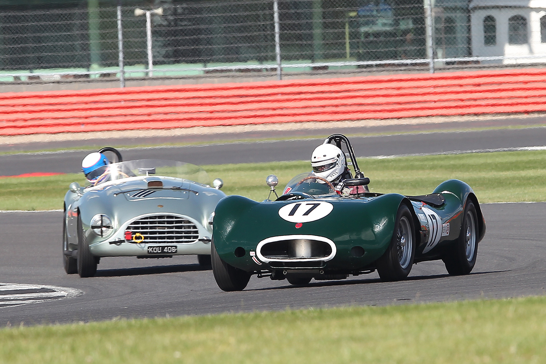 Alex Quattlebaum (LECo2) leads Neil Perkins (Tojeiro Bristol) Photo - Mick Walker