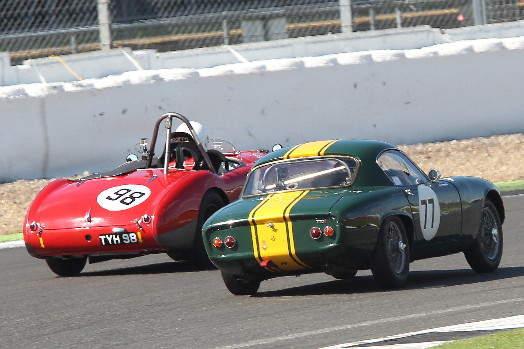 The battle for 3rd was hard fought - Mike Freeman and Nick Matthews in Woodcote Photo - Mick Walker