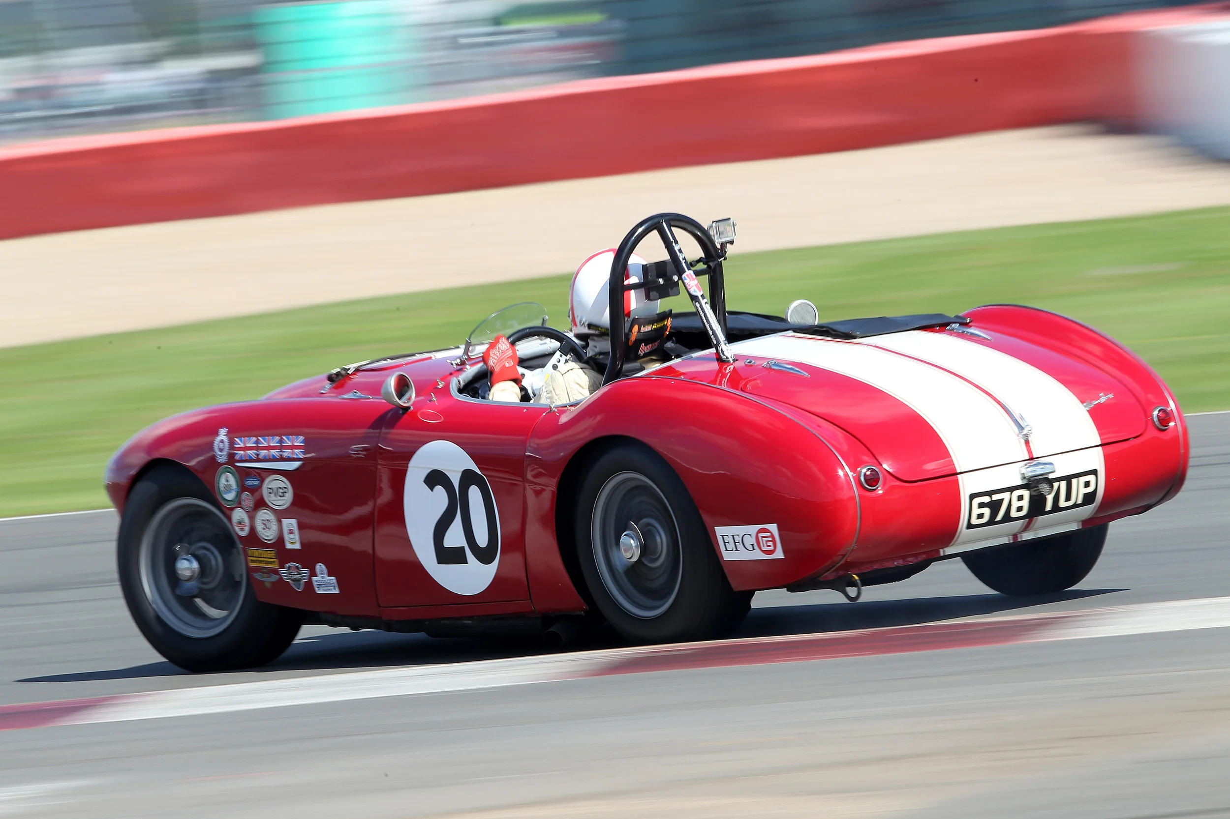 Superb Mick Walker action shot of Jonathan Abecassis