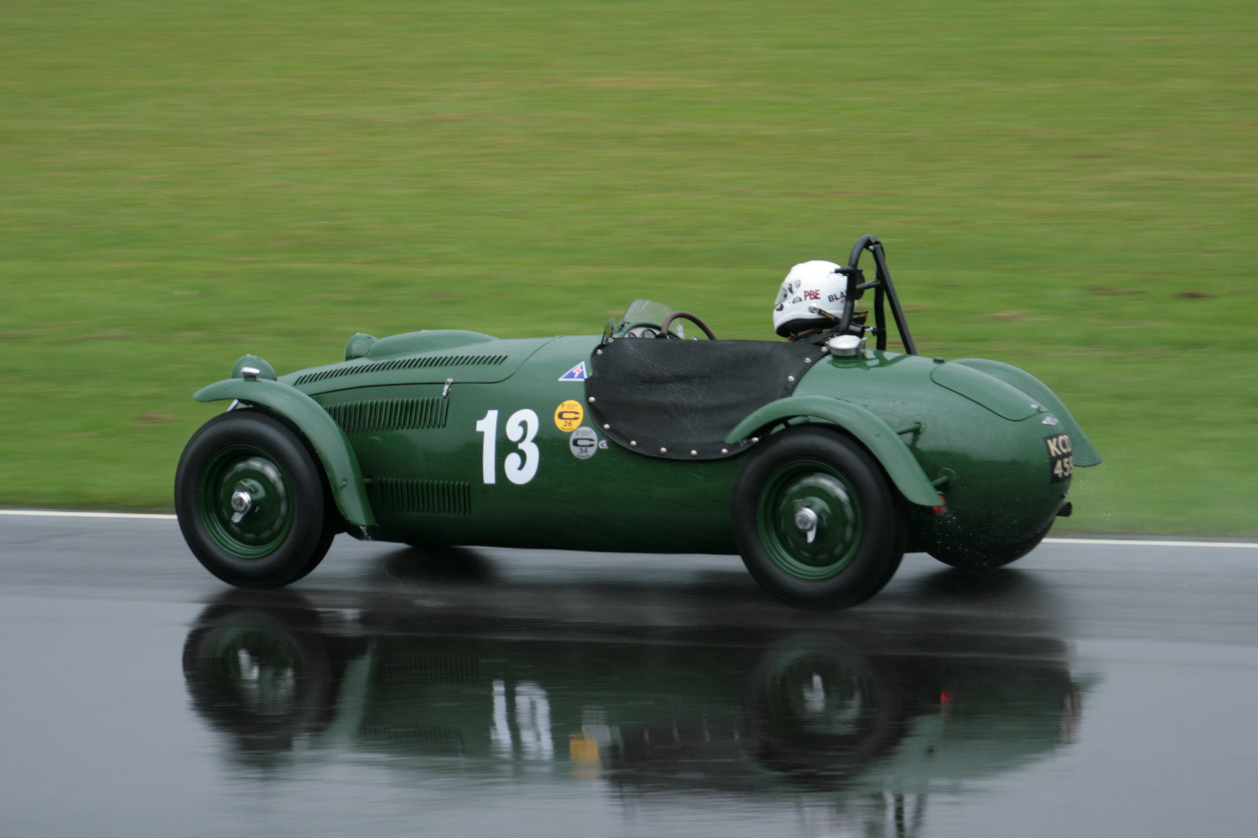 Patrick Blakeney-Edwards qualifies Martin Hunt's Frazer Nash Le Mans Replica Photo - John Turner