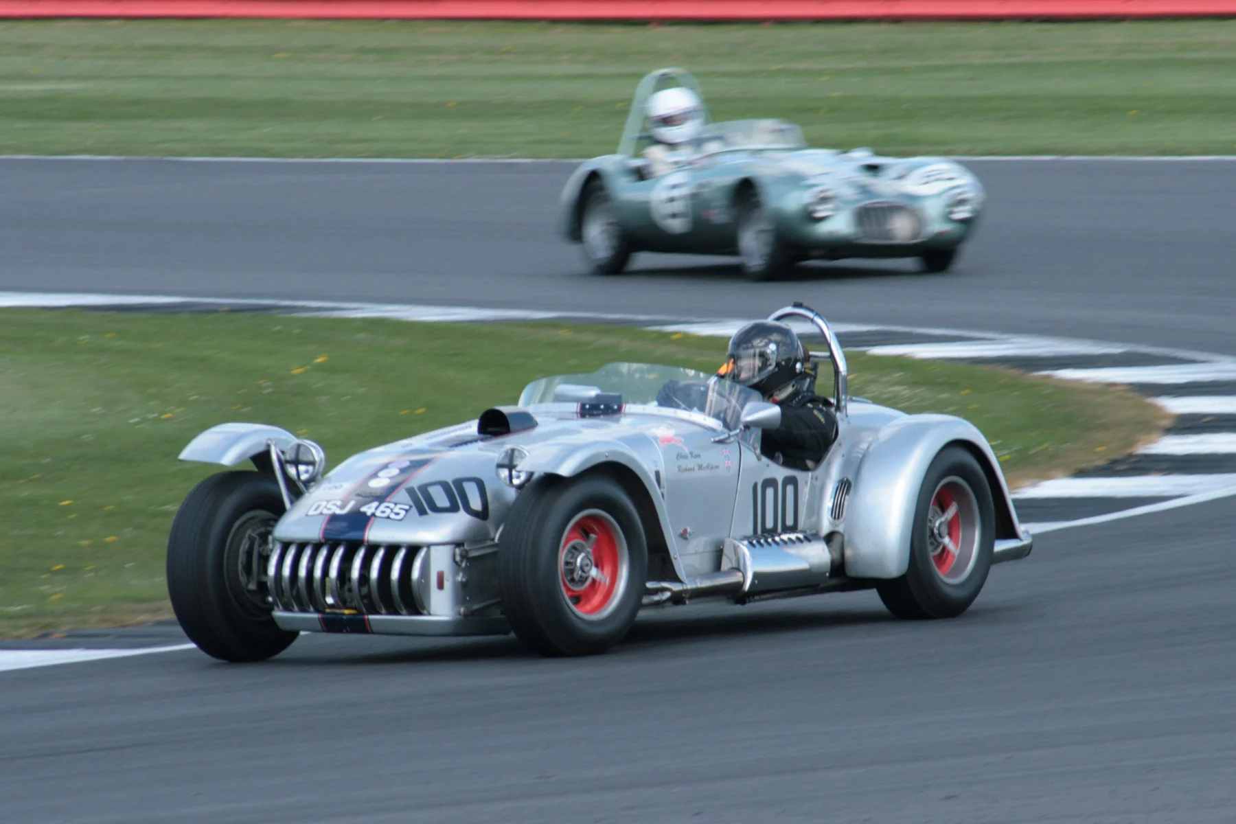 Chris Keen took his mighty Kurtis 500S to victory, but he did not have it all his own way. Photo - John Turner