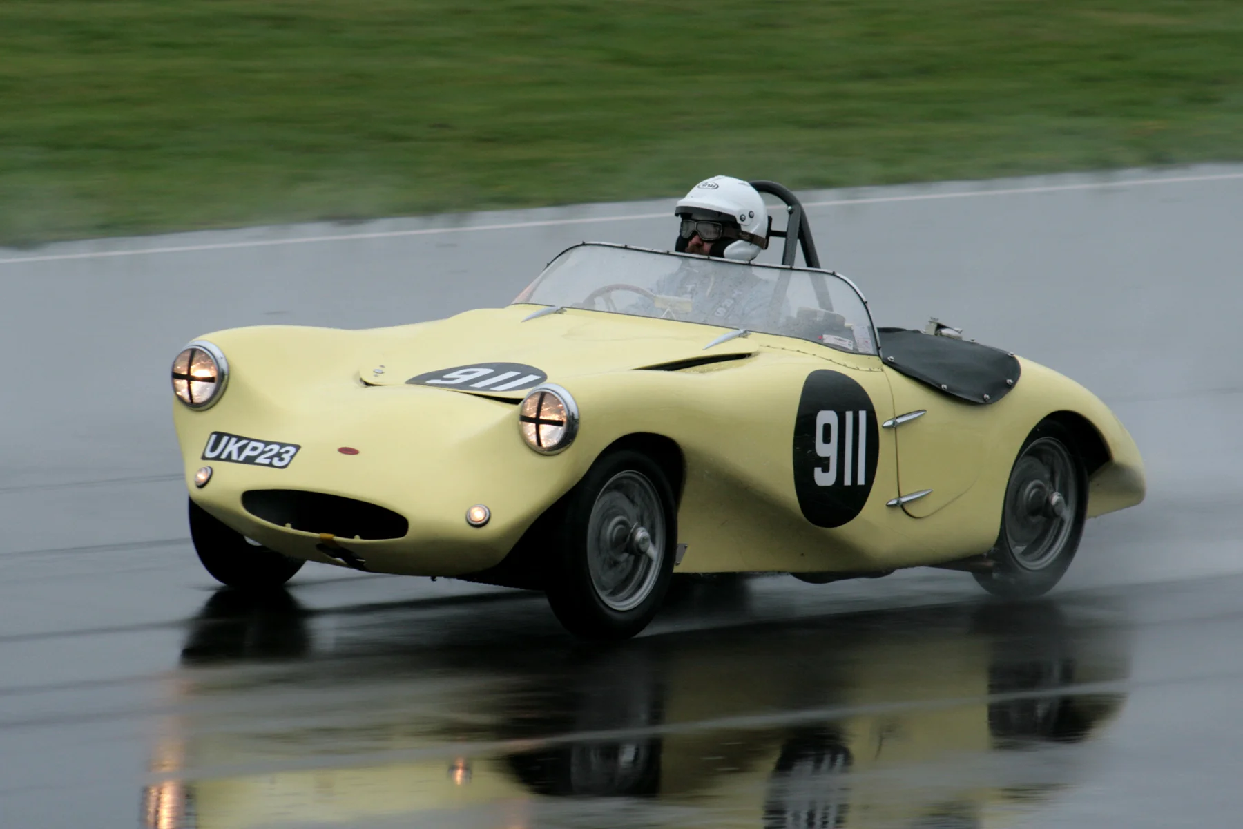 Very good qualifying from Arthur Smith Fitchett in his very rare Arnott Lea Francis Photo - John Turner