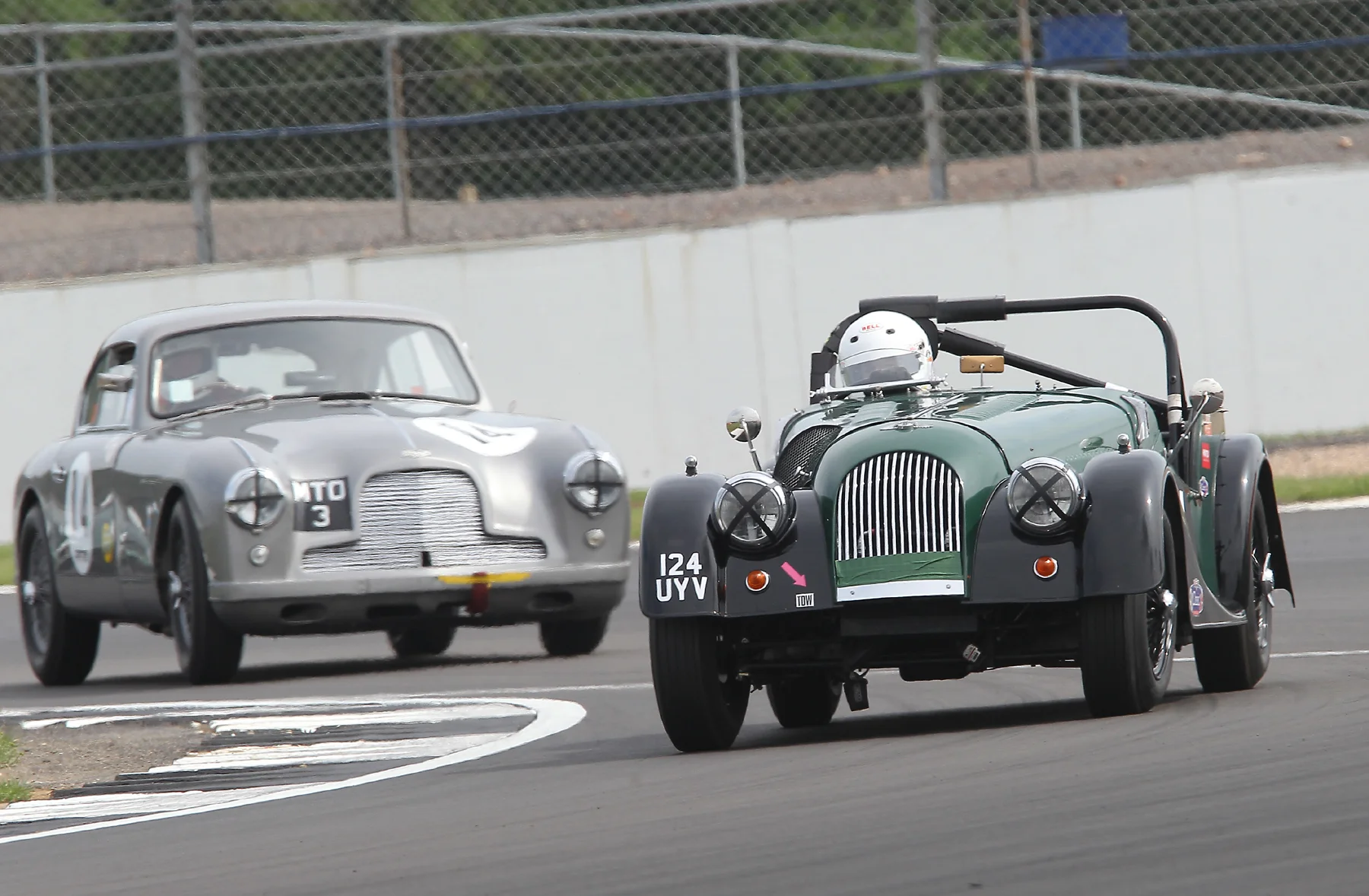 Richard Thorne leads Tim Stamper in qualifying. Unforunately, whilst he qualified 11th, Richard did not take the starting grid. Tim qualified 10th. Photo - Mick Walker
