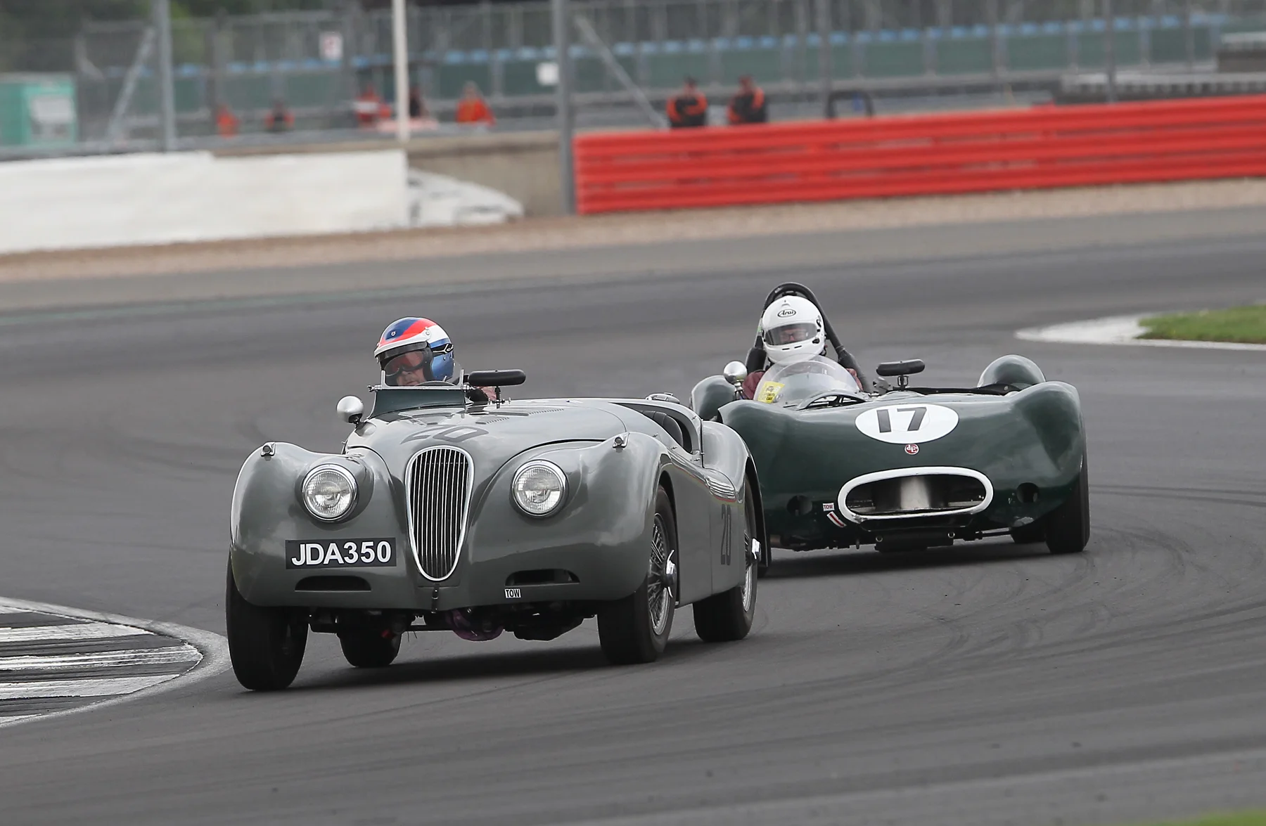 John Harper & Alex Quattlebaum diced closely for many laps Photo - Mick Walker