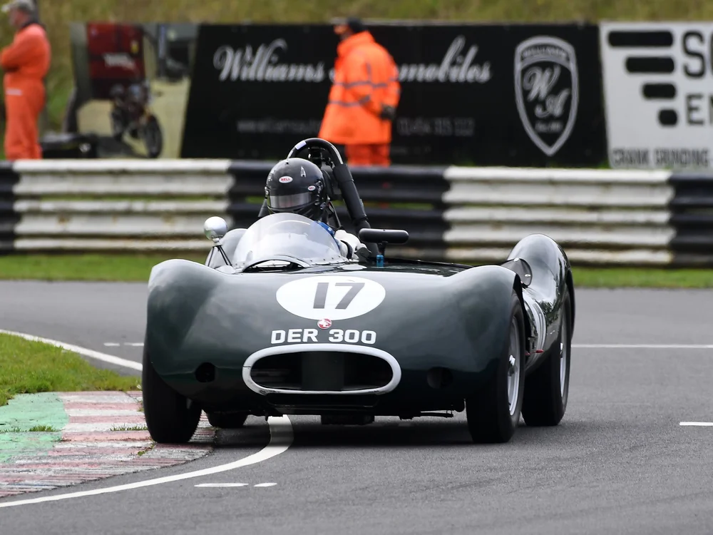 Castle Combe Autumn Classic 2025 — FISCAR - Keeping the Spirit of 1950s ...