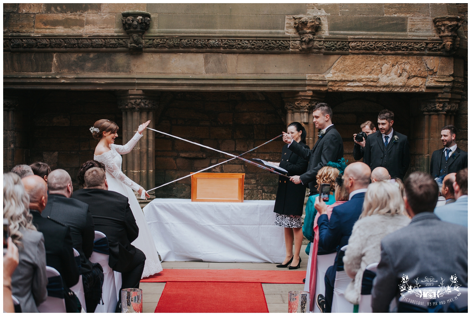 Linlithgow Palace and Beancross wedding_0026.jpg