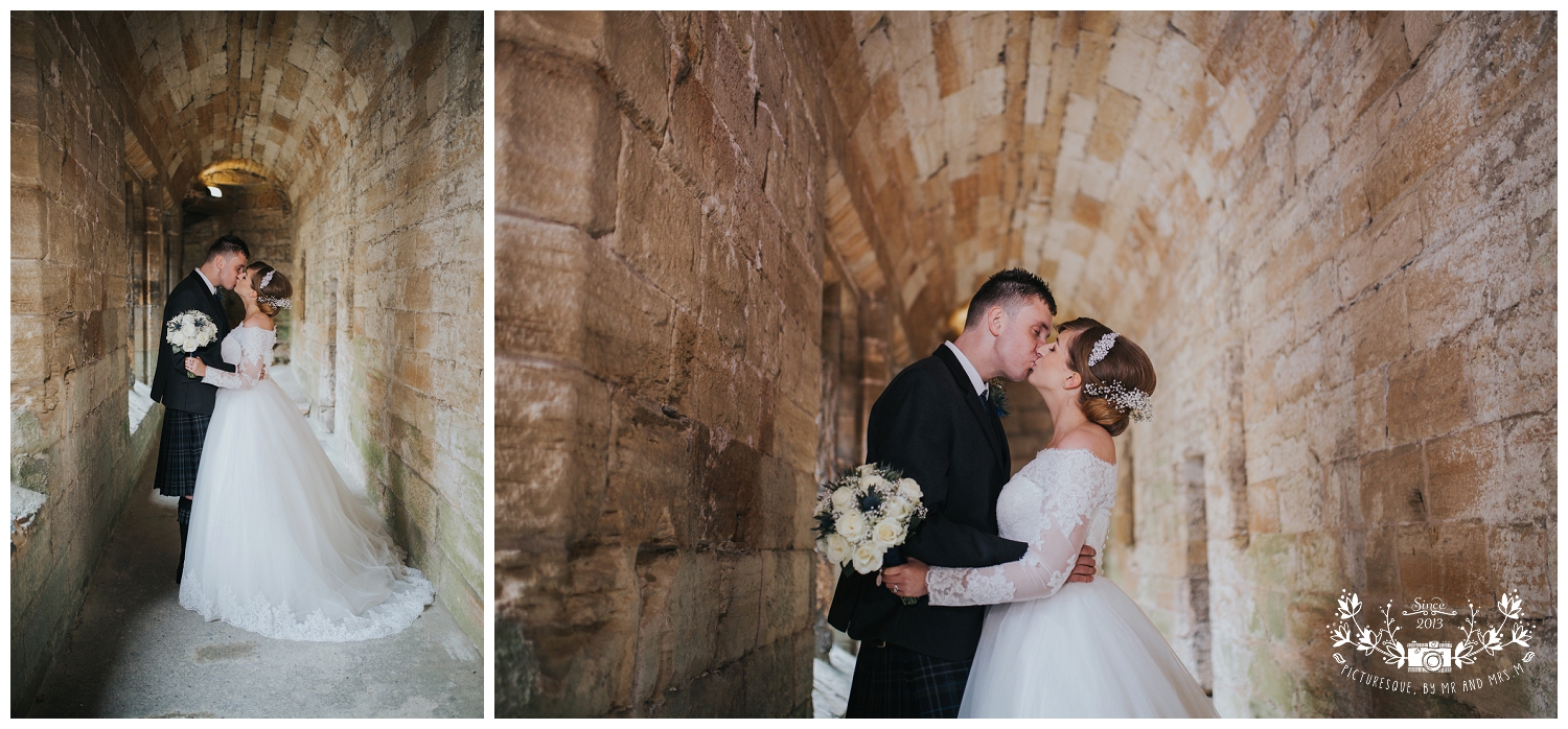 Linlithgow Palace and Beancross wedding_0032.jpg