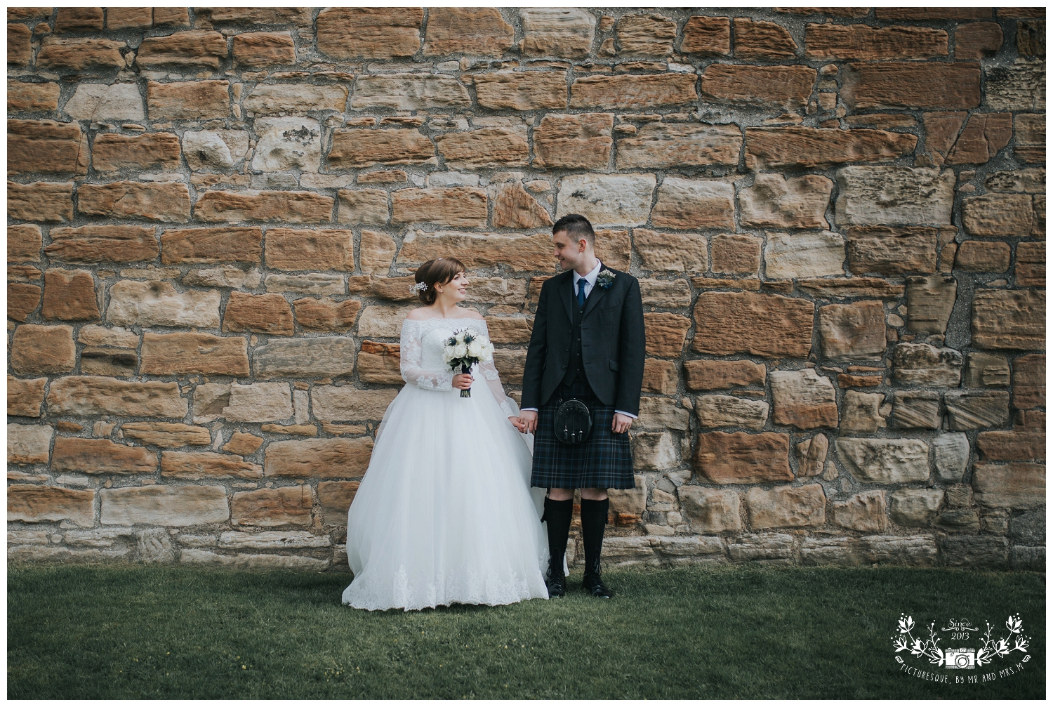 Linlithgow Palace and Beancross wedding_0038.jpg