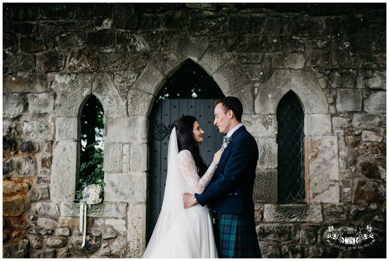 St Michael's Linlithgow and Carlowrie Castle Wedding, Scottish wedding photography, Picturesque by Mr and Mrs M_0043.jpg