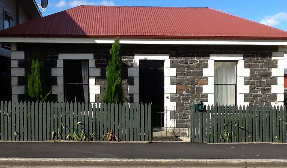6 Gladstone Road Cottage, North East Valley, Gardens, Dunedin