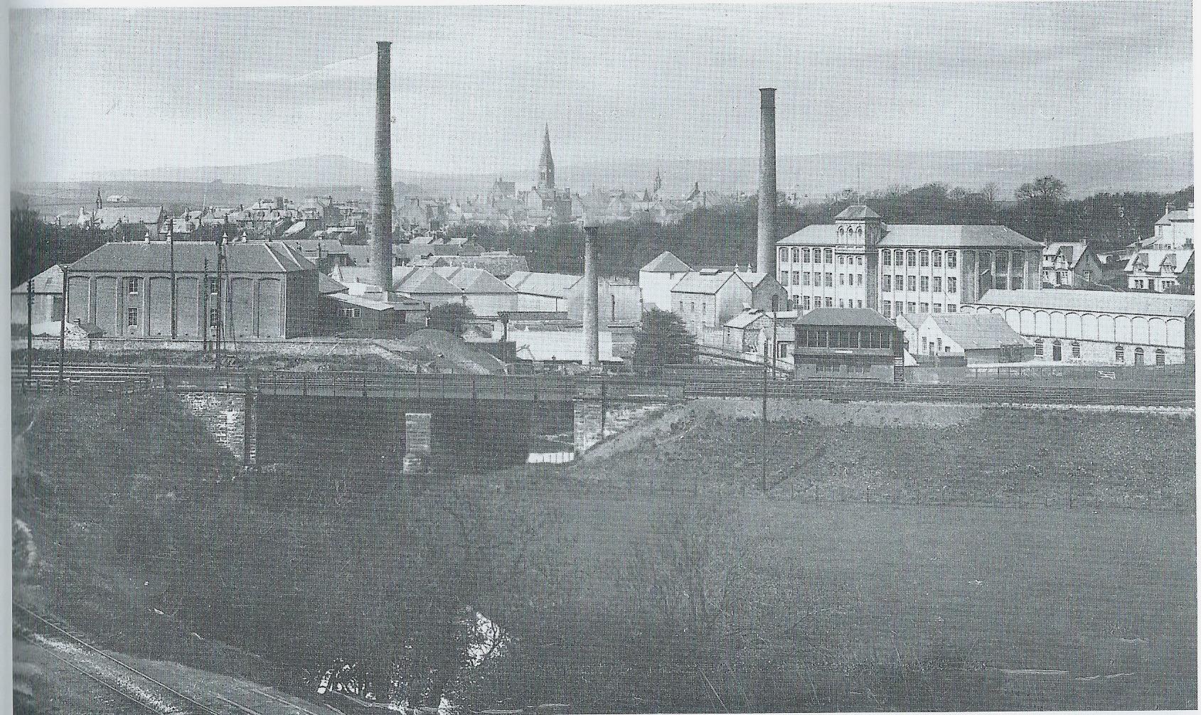 Spinning Mills opened by Thomas Biggart in 1876. Later this became the biggest employer in Dalry. The Bridgend Mill, wool and later weaving, was the largest mill in Dalry in the 1890's